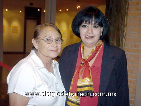 19112006 
Irene Martínez Rebolloso e Irma Esquivel.