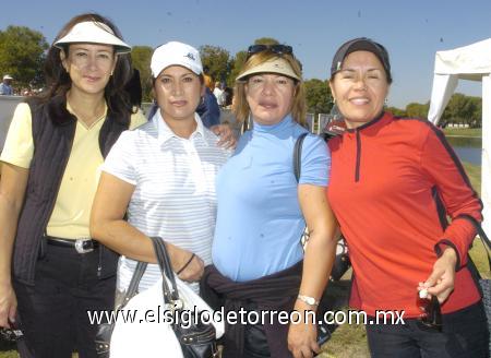 23112006
Verónica Vega, Rosy Morales, Diana Flores y Bety de Aragón.