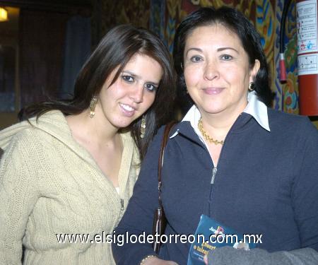 27112006
Lorena Marcos y Martha Wong.