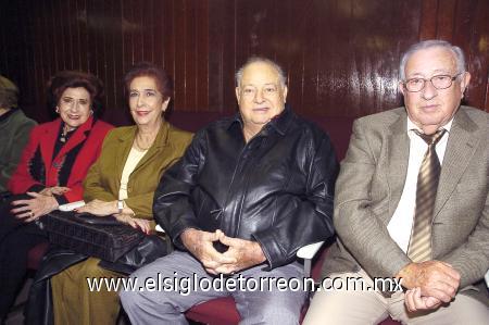 27112006
Norma de Salas, Enriqueta de Cepeda, Carlos Cepeda y Hernán Cepeda.