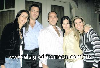 Jessica Yacamán, Luis David Villalobos, David González, Rocío Aguilar y Caty Ruíz.