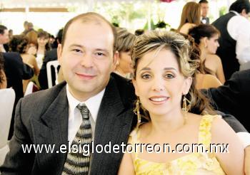 Juan Carlos Menéndez y Ana Cris de Menéndez.