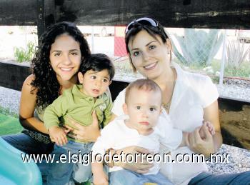 Fabiola Mexsen, Antonio Fahur, Julia Montoya y Alberto de la Rosa.