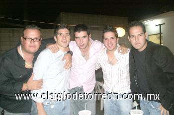 Paco Delgado, Alejandro Martínez, Roberto Tueme, Roy Montes de Oca y Enrique Albeniz.