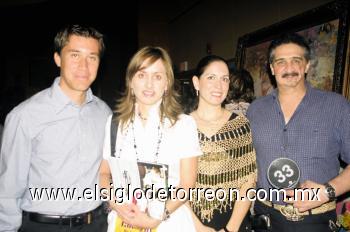 Nicolás Ramírez, Pilar de Ramírez, Lorena de Barrera y Jesús Barrera.