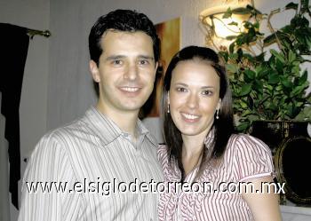 Carlos Pérez y Priscila Benavides.