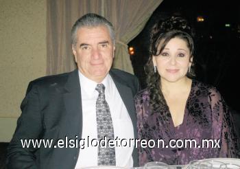 Marco A. Flores y Beatriz Muñoz.