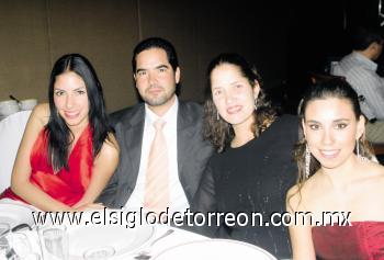 Lilia-Rosa Salmón, Oswaldo González, Maribel Salmón y Cecilia Máynez.