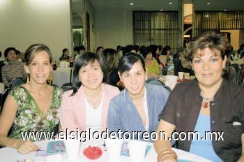 Laura T. de Braña, Ángeles Santillán, Elena Siller y Rosario G. de Cárdenas.