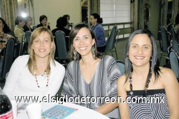 Ma. Elena Tinoco de Sáenz, Begoña García de Nahle y Ana Cris Cantú de Ruíz.