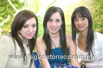 Marilú Garza, Daniela Martínez y Karla Wong.