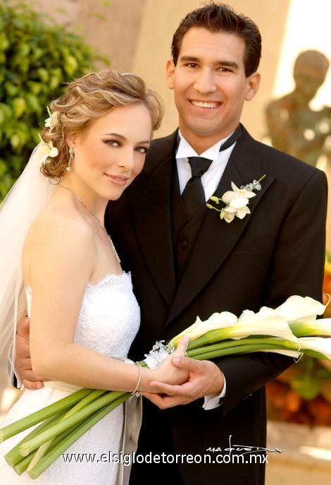 Ing. Francisco Lorenzo Cázares Villalobos y C.P. Isabel Cobo Boehringer contrajeron matrimonio en la parroquia de San Pedro Apóstol, el 21 de octubre de 2006.




Estudio: Maqueda