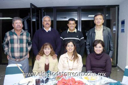 03122006 
Xóchitl Pérez de García, Librado García de Aimerich, Javier Ramírez, Ana Lilia de Ramírez, Luz Elena de Carrillo y Arturo Carrillo.