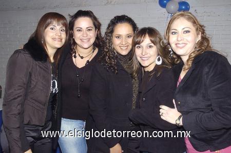 06122006
Silvana Reyes, Brenda Pérez, Lucía Morado, Liliana Rodríguez y Marisol Solórzano.