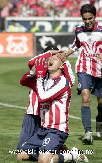 El argentino Bruno Marioni había adelantado a los locales, al minuto 18, sin embargo, Francisco Javier Rodríguez, al 52, y Adolfo Bautista, al 69, le dieron la vuelta para conquistar la undécima estrella en su historia.