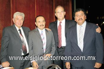 Miguel A. Ruelas, Alfonso Soto, Carlos Román y Juan Manuel Estrada.