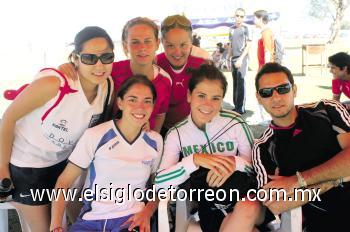 Carolina Cueto, Cecy Gutiérrez, Sandra Martínez, Sofía Campillo, Lorena Llama y Rucho Vera.