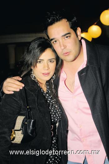 Margarita Nahle y Luis Dibildox.