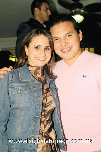 Karen Giacomán y René Chávez.