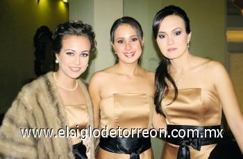 Úrsula de Echávez, Ingrid Jaime y Erika Wolff.