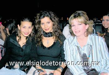 Laura Prado, Silvia Martínez y Tracy Reuss.