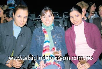 Begoña Esparza, Cristina Araujo y Nelly García.