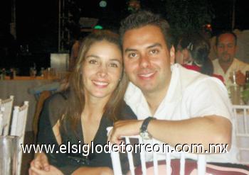 Cinthia de Aldana y Gerardo Aldana.