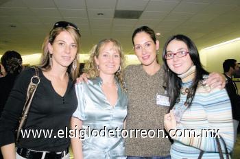 Gisela Fernández, Marcela Gutiérrez, Liliana y Maricarmen Rodríguez.