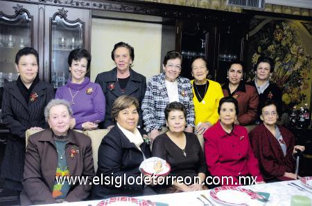 13122006
Angélica Delgado, Alicia de Safa, Ema Rodríguez, Dora Perches, Socorro Martínez, Paulina Ventura, Olga Echávez, Cuquita Rosales, Aurora Medellín, Georgina Rodríguez, Rita Chong y Sol de Olguín.