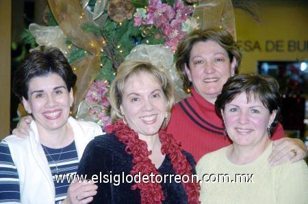 17122006 
Rocío Ramírez, Odila Villarreal, Chelo González y Cristina Grajeda.