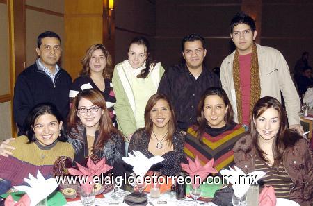 16122006 
 Telésforo, Samira, Álvaro, Millie, Arizbel, Verónica, Claudia, Mónica, Sofía y Alejandro