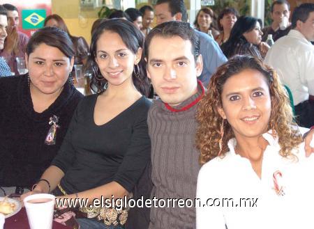 20122006
Karla Muro Villegas, Fernando Cháirez, Gaby de la Torre y Eliza Fernández.