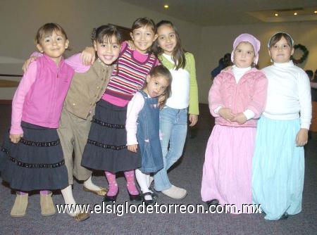 20122006
Paulina Pérez, Cristy Ríos, Fer Pérez, Luisa Fernanda Rodríguez, María Paula Rodríguez, Andrea e Isabel Arredondo.