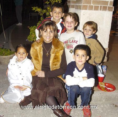 20122006
Rocío Villarreal de Juan Marcos, Sally, Abraham, Beto, Pablo y María.