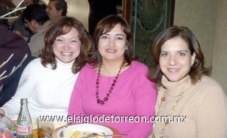 22122006 
Sonia Cadena, Zaide Seáñez y Clara Guerra.