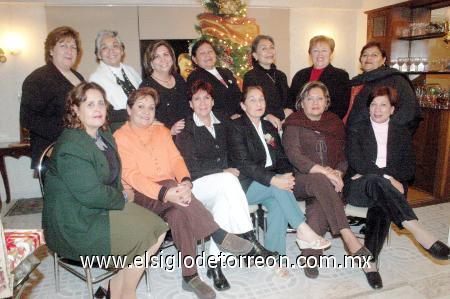 22122006 
Irene Estrada, Rocío Galiano, Yolanda Ibarra, Esperanza Herrera, María Elena Estrada, Lidia Cortez, Soledad Rodríguez, Margarita González, Yolanda, Irma, Angélica, Rebeca y Guadalupe.