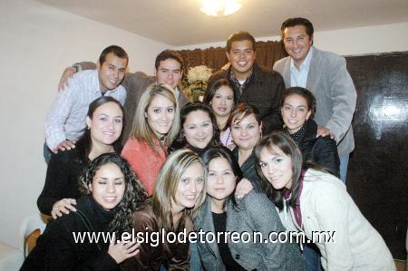 22122006 
José Luis y Adriana Muñoz, Iván y Cristy Ramírez, Cecy Arratia, Citlali Núñez, Gloria Muñoz, Carmen Yeverino, Selene Ramírez, Ricky Soriano, Tony Soriano, Anaís Meza y Pamela Meraz.