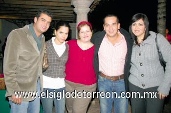 Ricky, Mónica, Cecy, José Eduardo y Katryn.