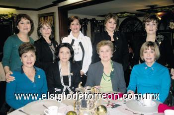 Lourdes de Barrios, Alma de Garza, Esperanza de Aranda, Ivonne de Dávila, Marycarmen Cantú, Lucy Calvillo, Guille Murra, Nena Giacomán y Gaby de Acosta.