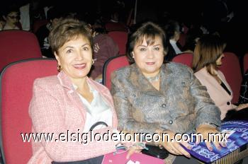 Beatriz M. Tumoine y María Elisa Garagarza de Madero.