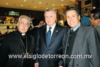 Miguel Alatorre, Romina Alatorre Nuño y Karla Nuño de Alatorre.