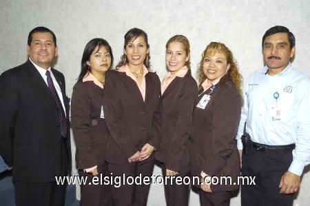 25122006
Rafael Romero, Patricia Rivera, Diana Gómez, Mónica Herrera, Concepción León y Evelio Hernández.