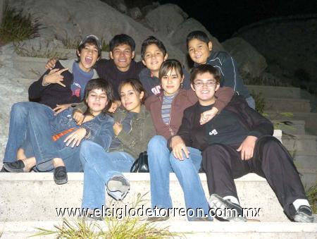 25122006
Chuy, Ale, Susy, Mariel, Eduardo, Gustavo, Josele y Quique.