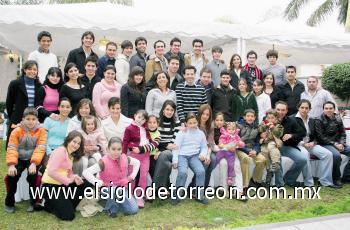 Primos de las familias García Valdés, Gallegos García y Reed García.