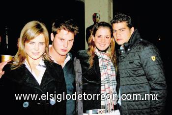 Paola, Ricardo, Abi y Eddy.