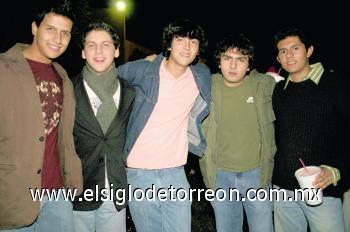 Luis, Charly, Juan ,Miguel y Javier.