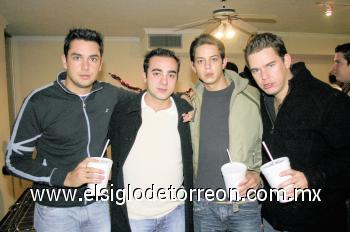 Beto Murra, Wicho Mendoza, José Juan Marcos y Carlos Torres.