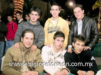 Adolfo Humphrey, José Mansur, Beto Treviño, Rucky Martínez, Juan Madero y Ángel Gómez.