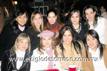 Amy Reyes, Marala Sánchez, Gaby Robles, Rocío Aguilar, Susy Estrada, Ana Elisa Lastra, Cynthia Saucedo, Alma Cantú y Bárbara Luévanos.