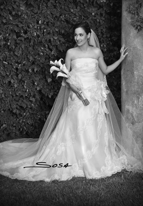 Srita. Patricia Reyes Ramírez  el día de su enlace nupcial con el Sr. Luis Eduardo Olivares Martínez.



Estudio: Sosa